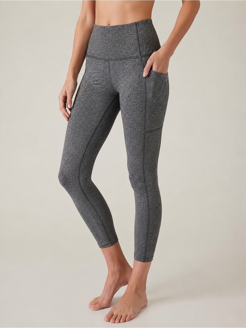 Athleta Salutation Stash Pocket II 7/8 Tights Leggings Gray Medium